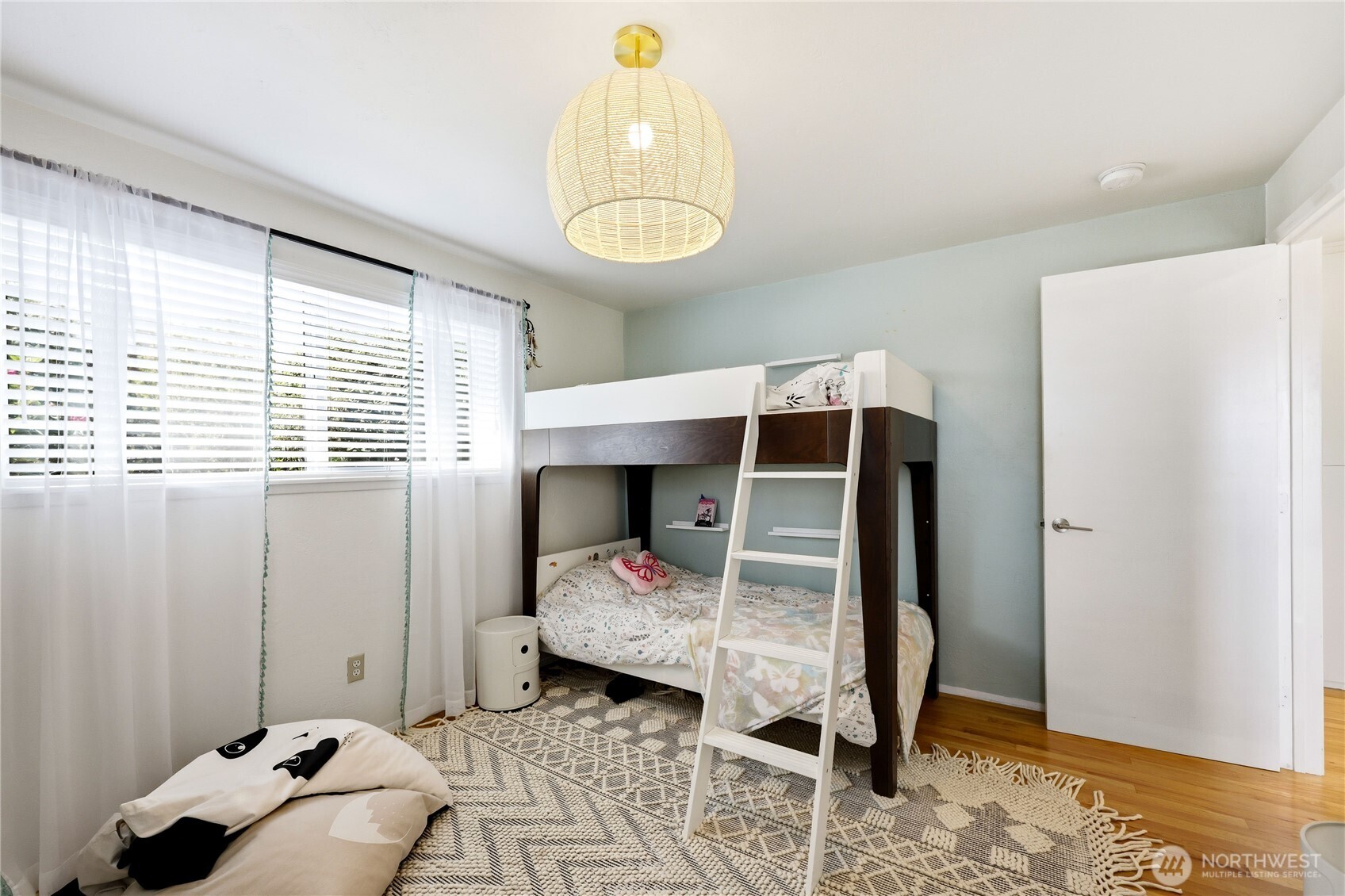 2702 E 16th Street , Bremerton, WA 98310