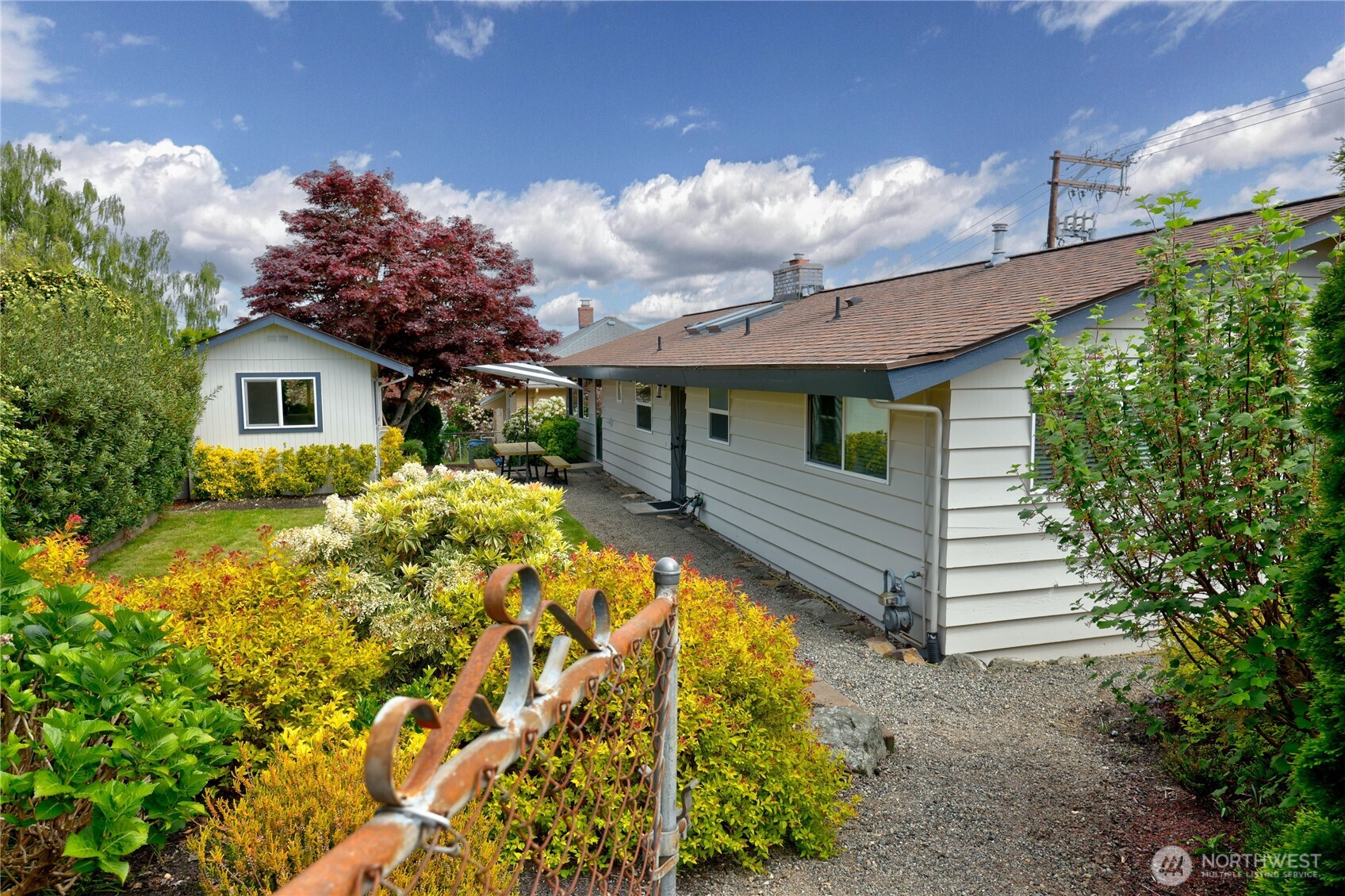 2702 E 16th Street , Bremerton, WA 98310