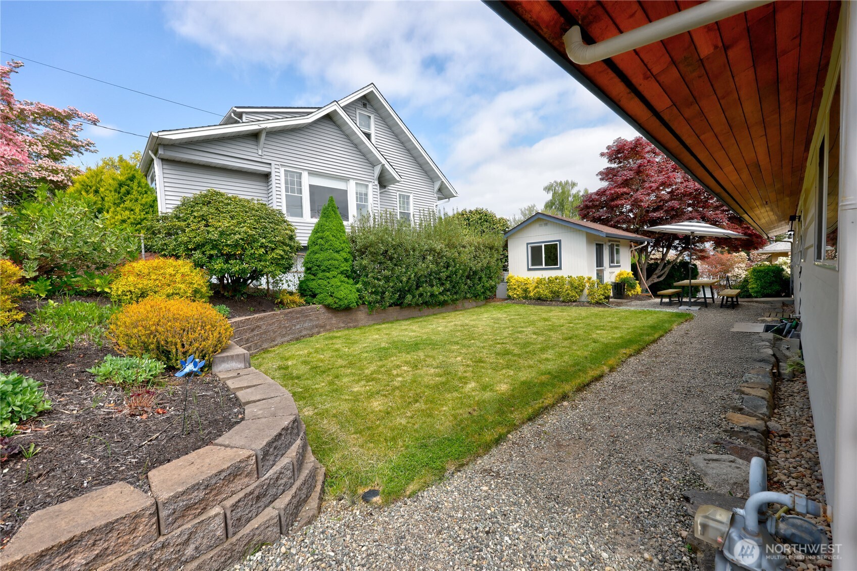 2702 E 16th Street , Bremerton, WA 98310