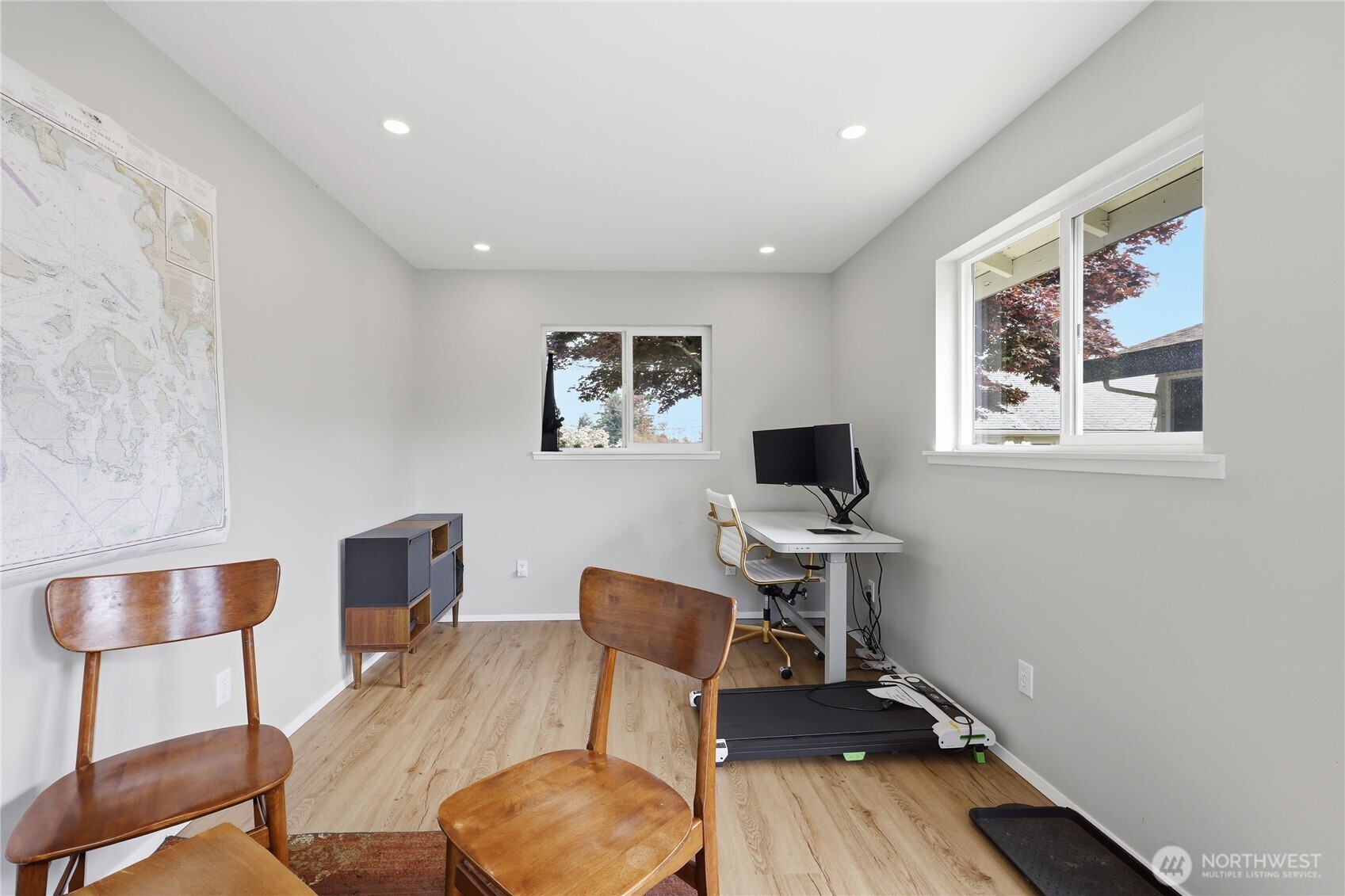 2702 E 16th Street , Bremerton, WA 98310