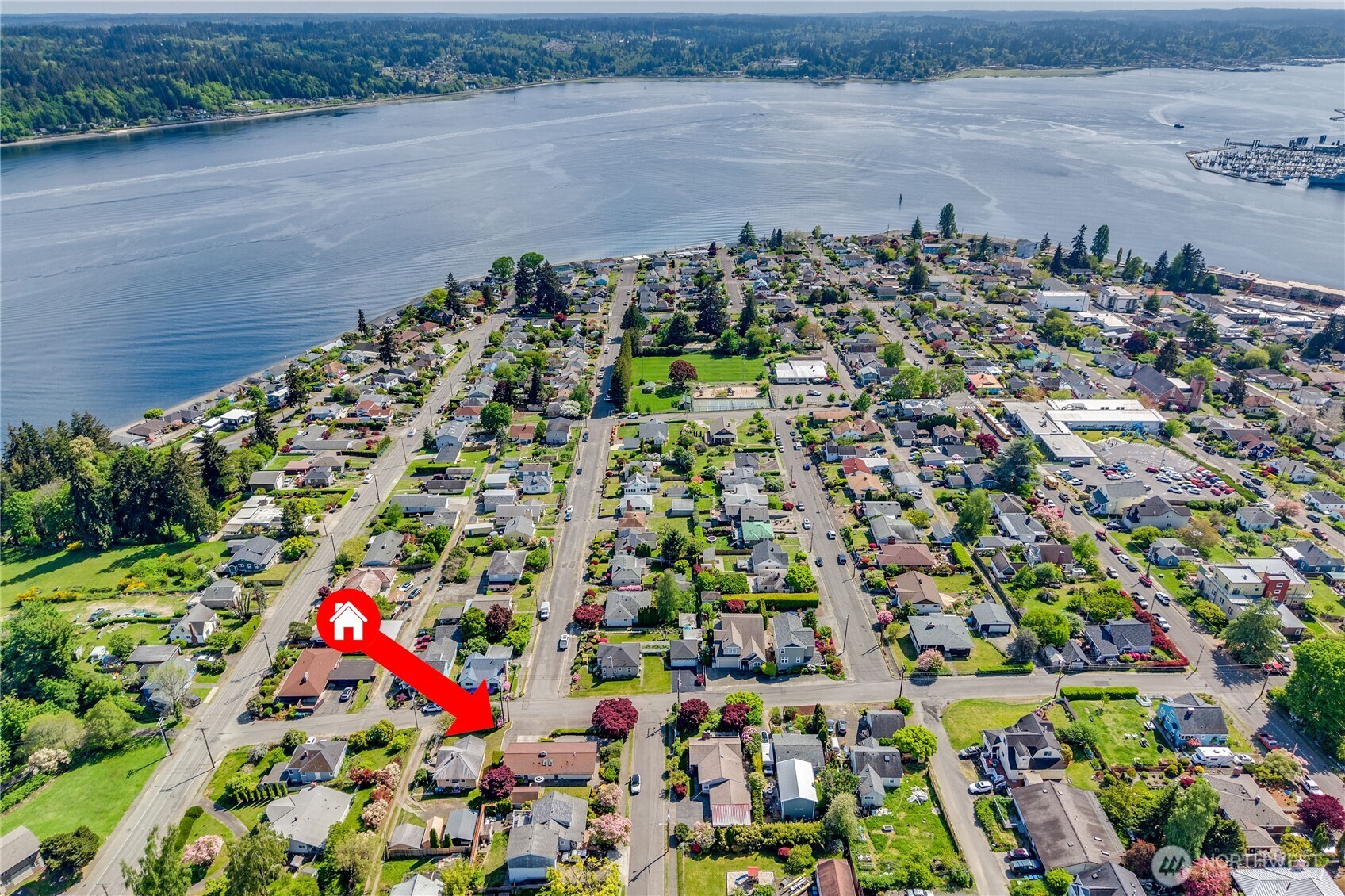 2702 E 16th Street , Bremerton, WA 98310