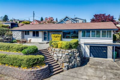 2702 E 16th Street , Bremerton, WA 98310