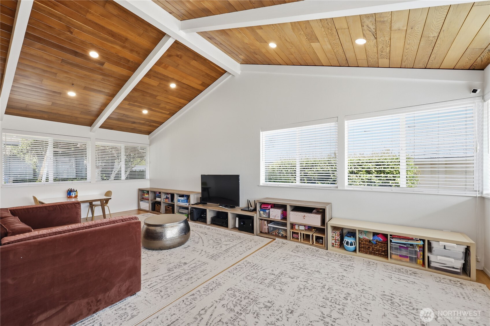 2702 E 16th Street , Bremerton, WA 98310