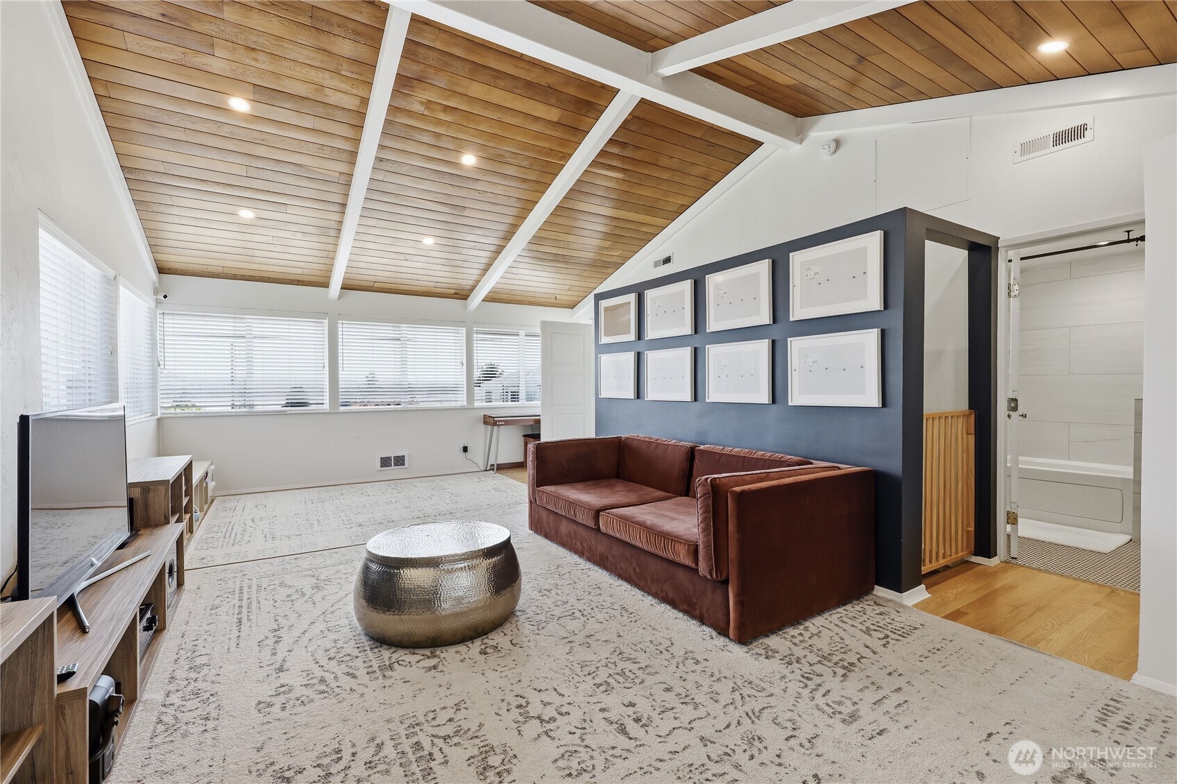 2702 E 16th Street , Bremerton, WA 98310
