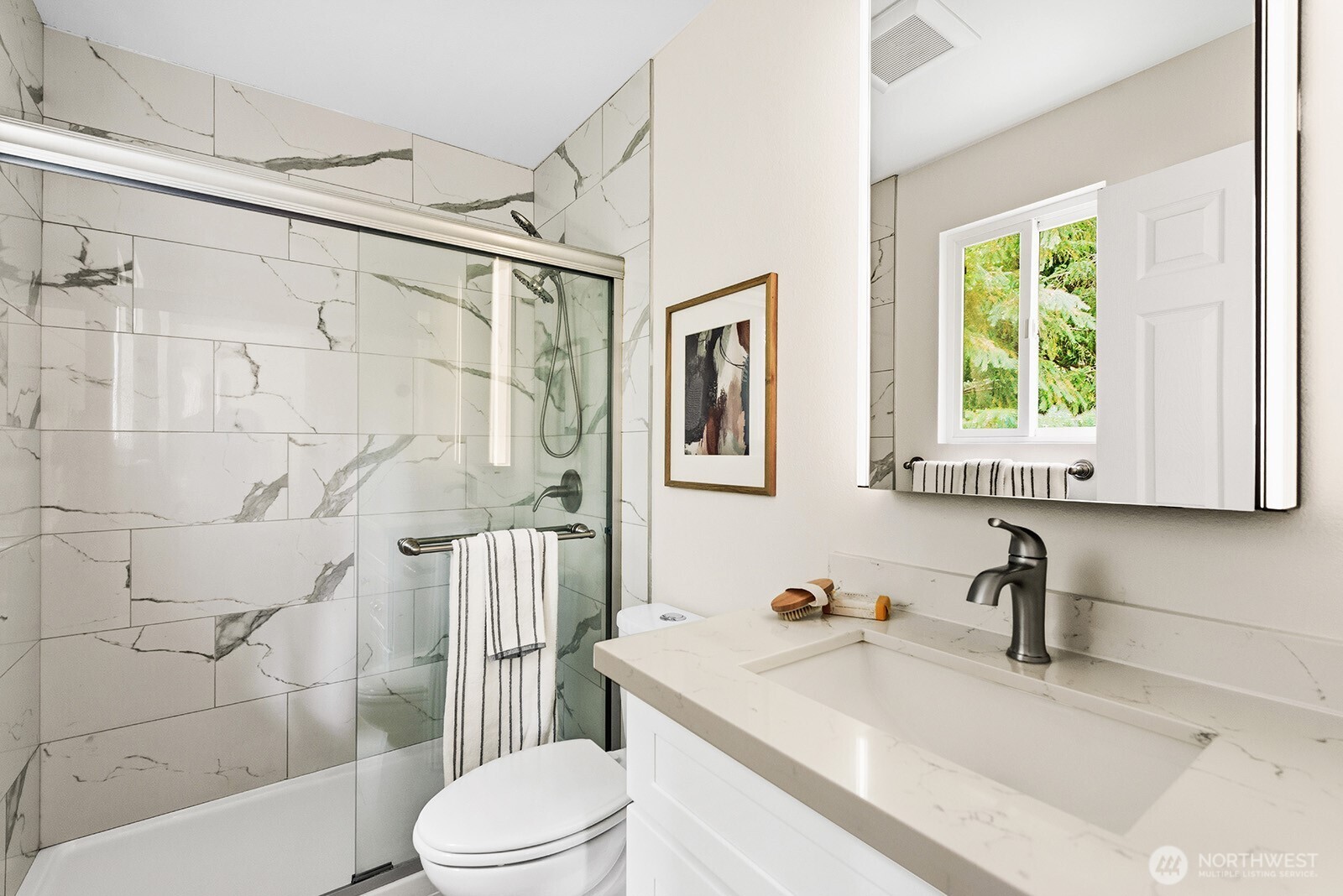 4035 NE 110th Street , Seattle, WA 98125
