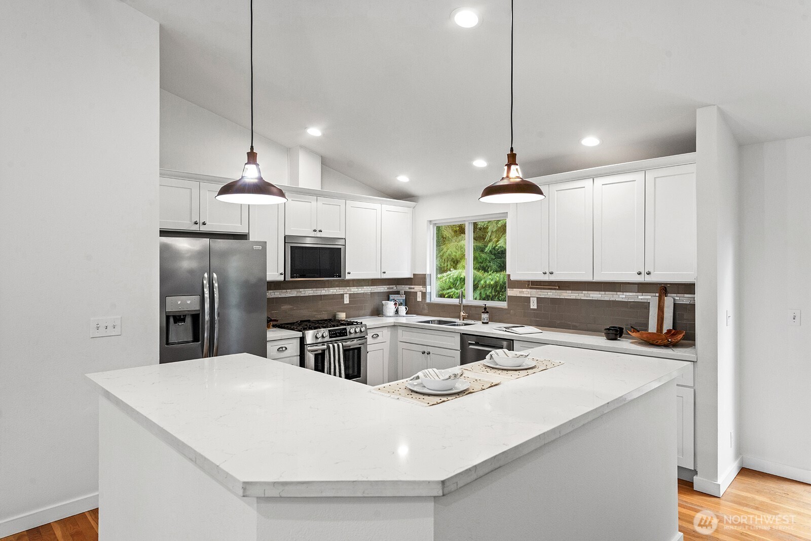 4035 NE 110th Street , Seattle, WA 98125