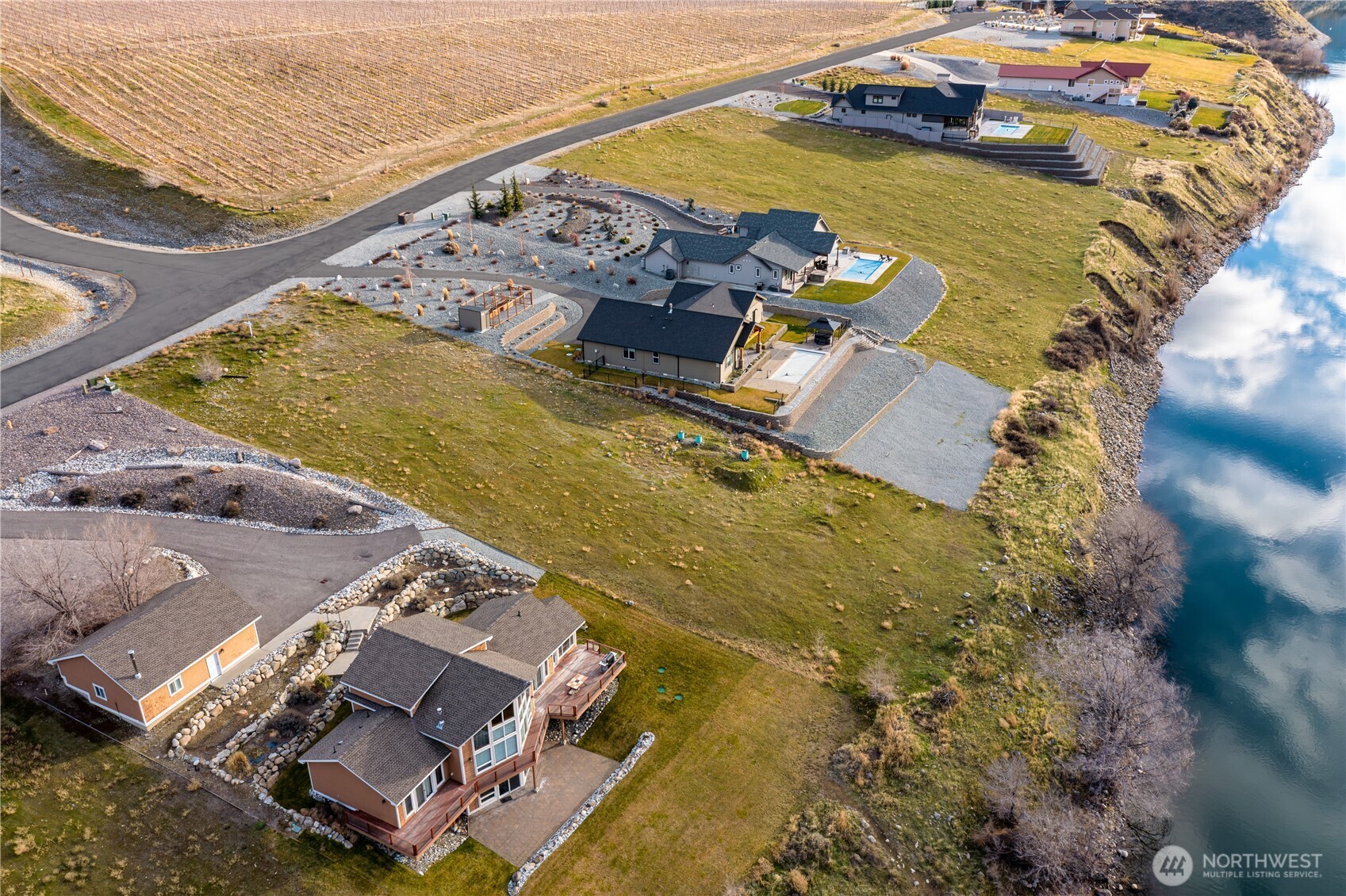 23 N Shore Drive , Orondo, WA 98843