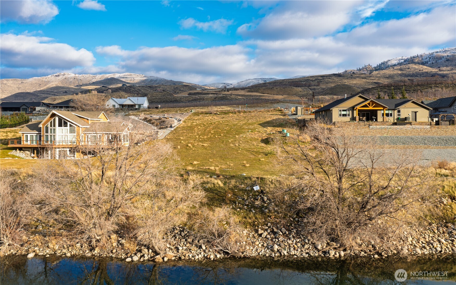 23 N Shore Drive , Orondo, WA 98843