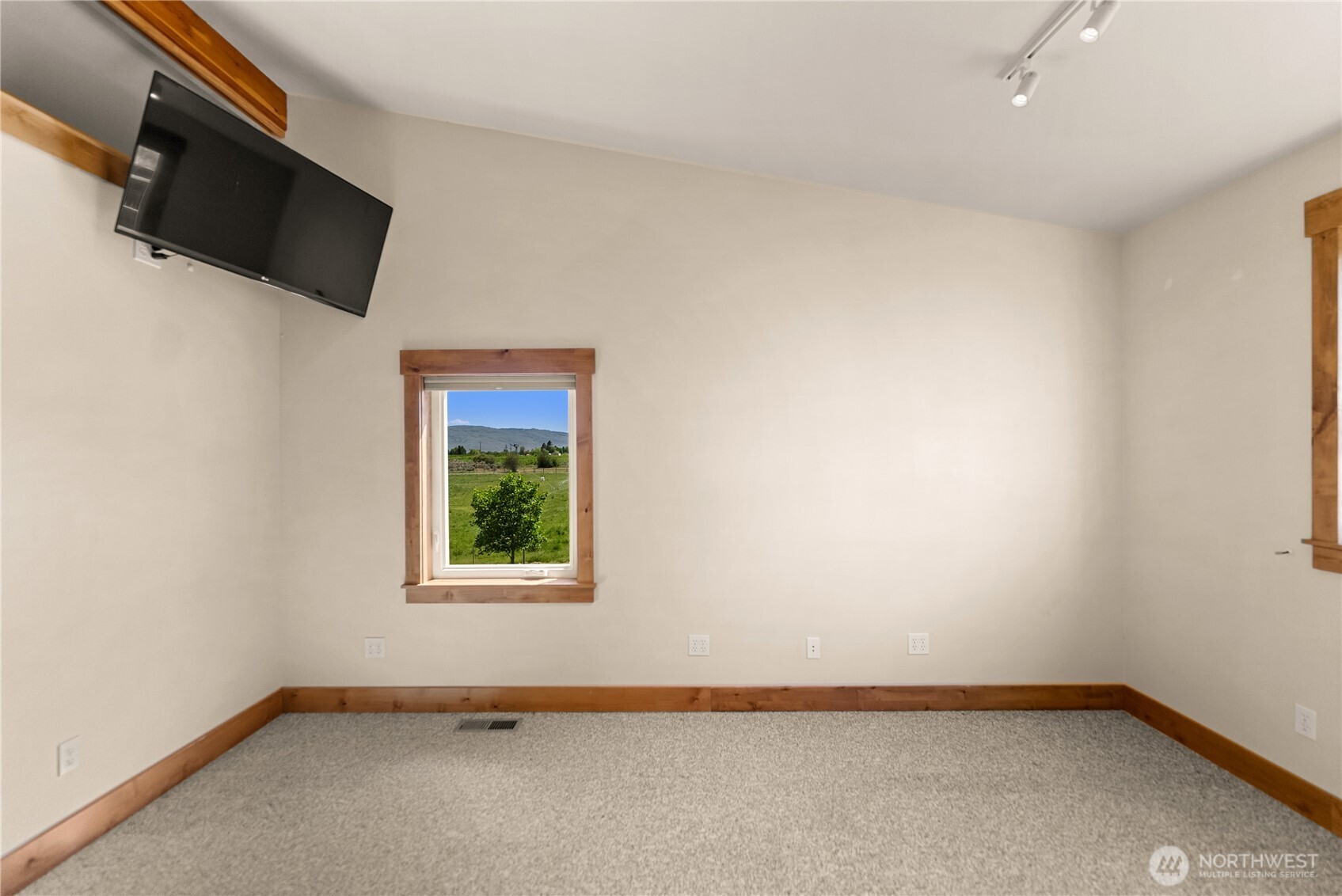 23 George Road , Omak, WA 98841