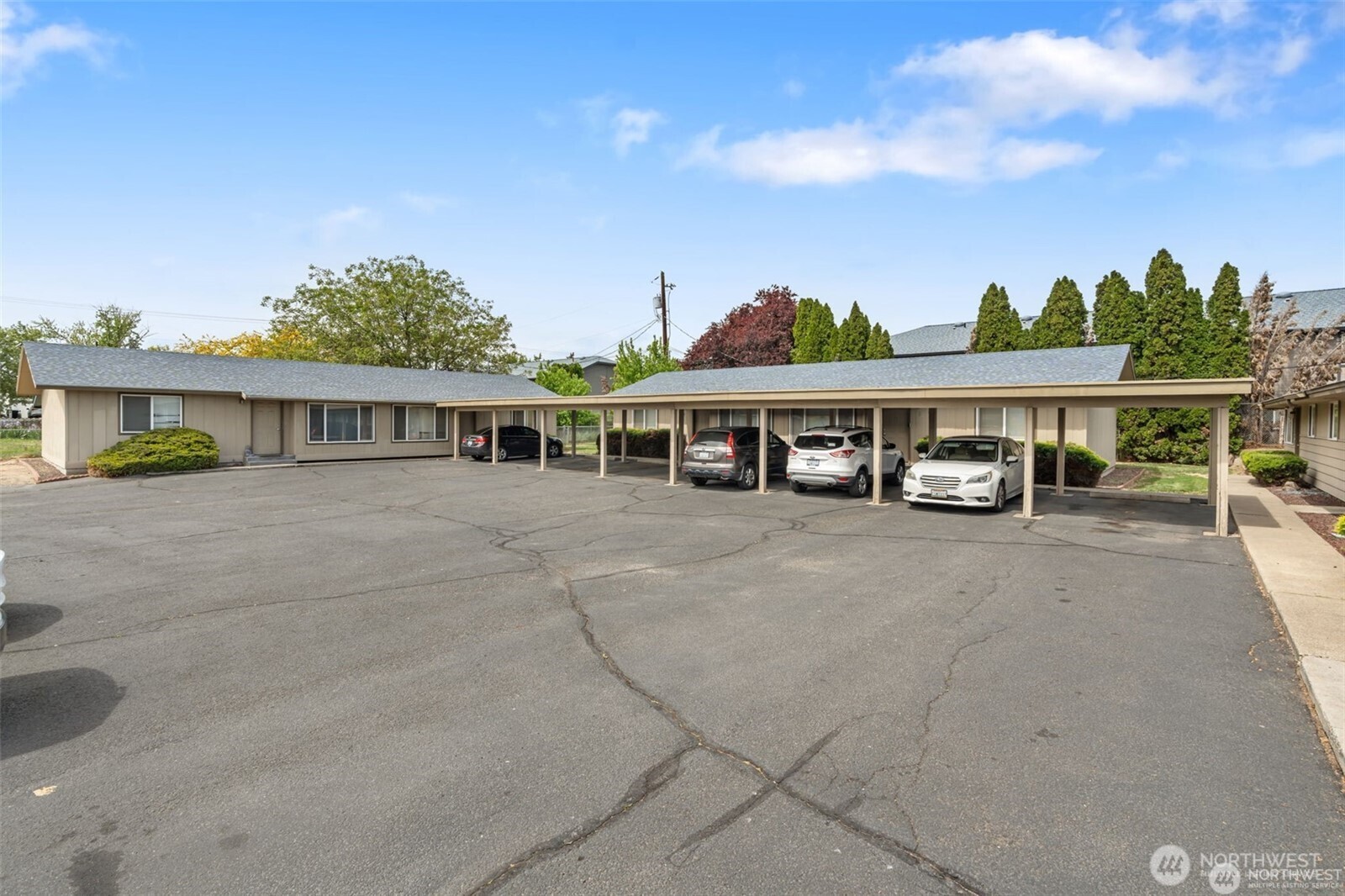 1011 1013, 1015 S 48th Avenue , Yakima, WA 98908