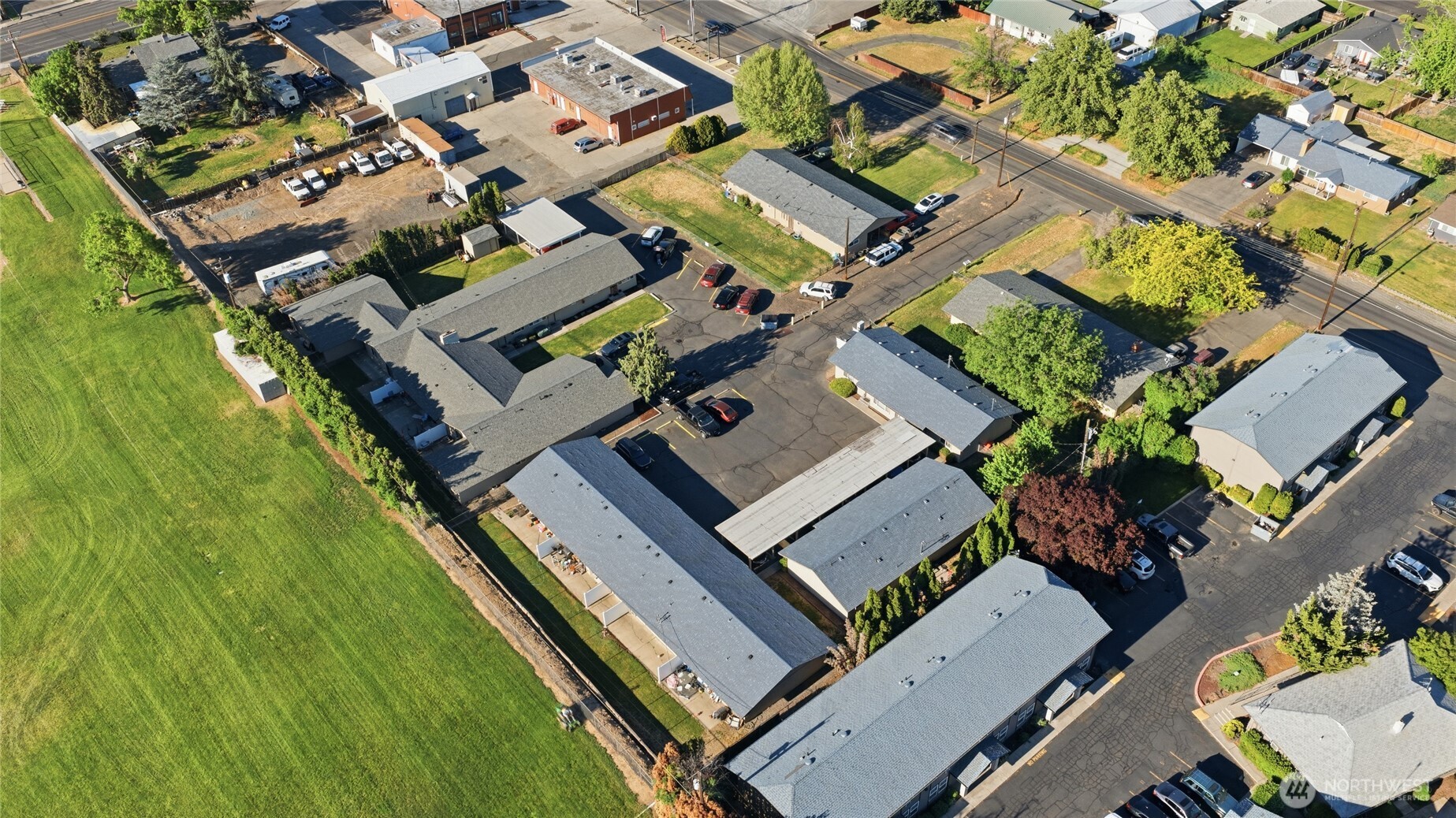 1011 1013, 1015 S 48th Avenue , Yakima, WA 98908