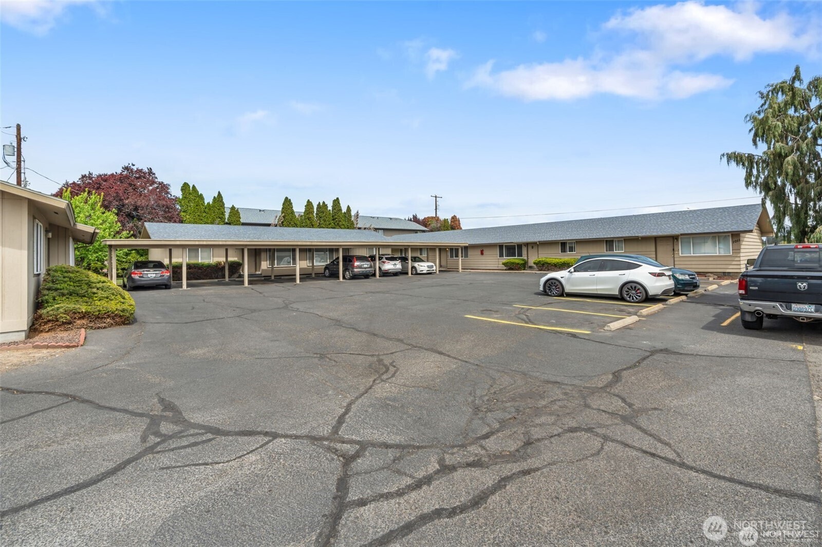 1011 1013, 1015 S 48th Avenue , Yakima, WA 98908