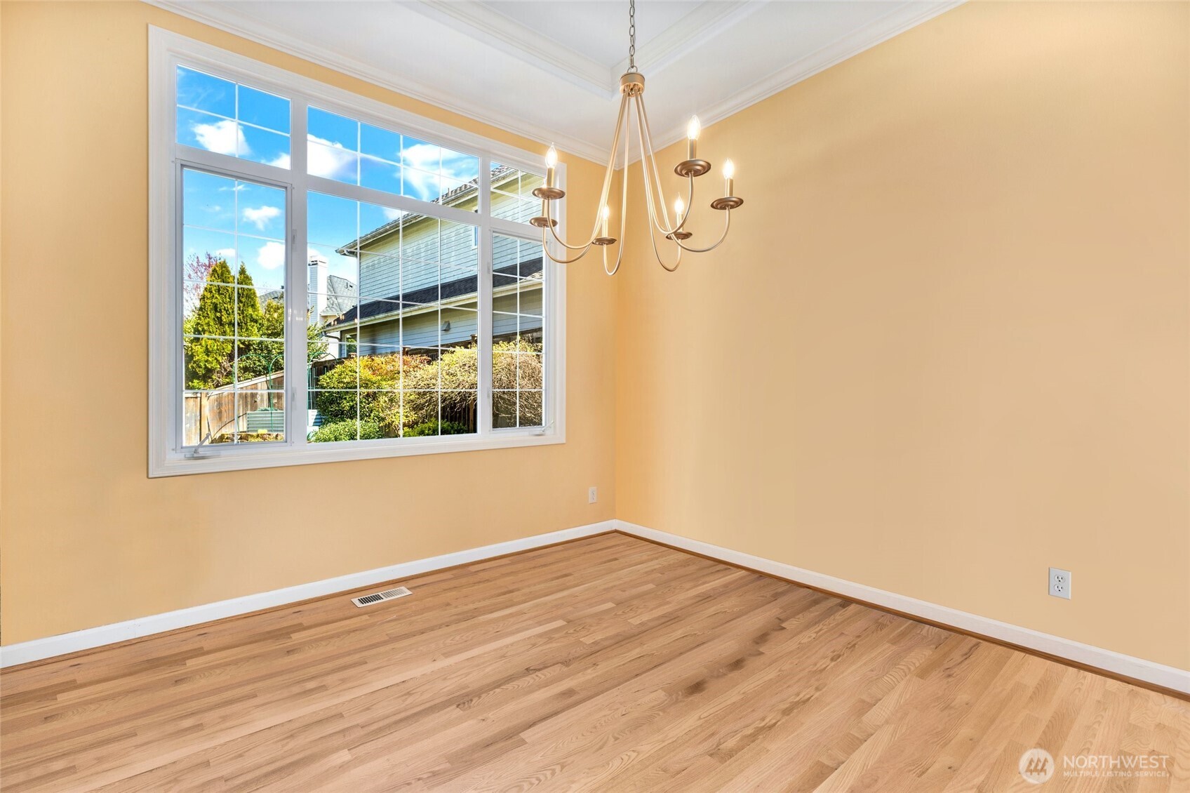 8012 NE 151st Court , Kenmore, WA 98028