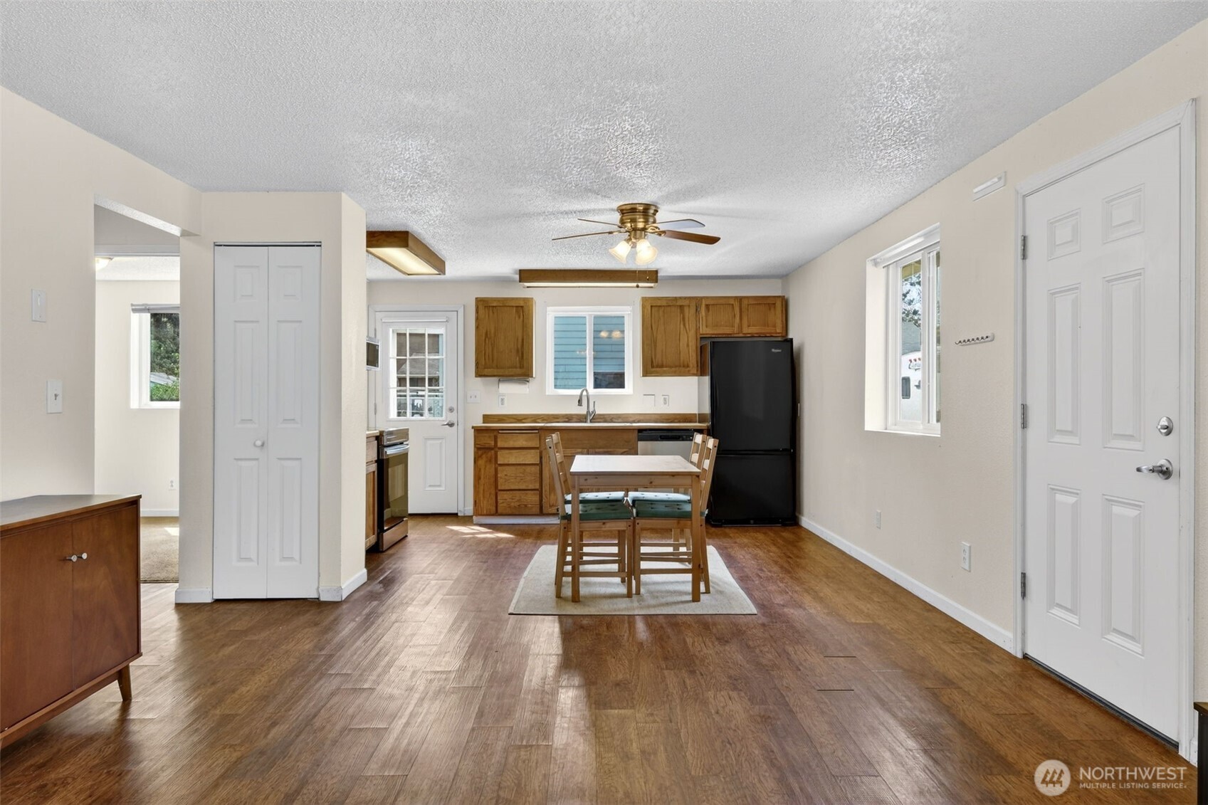 1716 194th Street , Long Beach, WA 98631