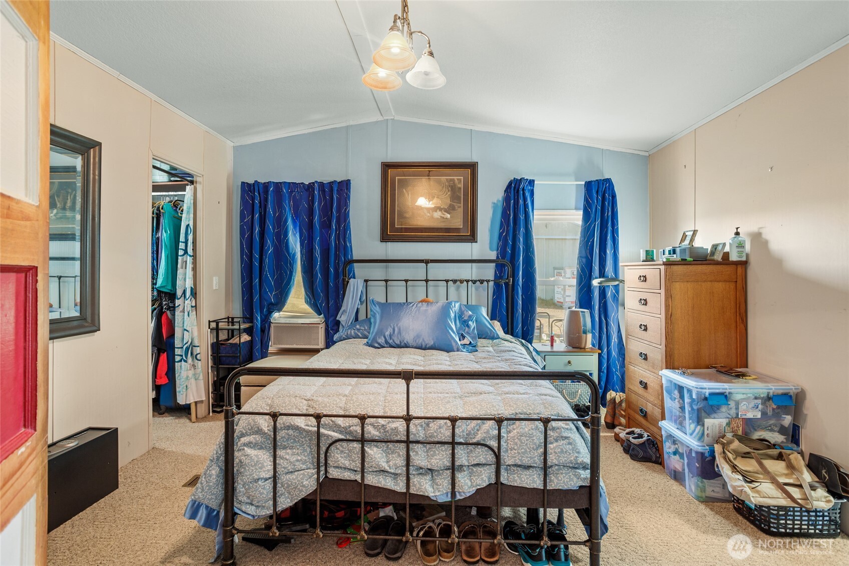 12290 Washington Highway 10 , Ellensburg, WA 98926