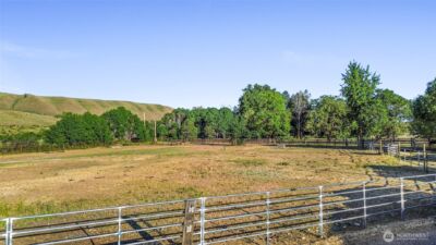 12290 Washington Highway 10 , Ellensburg, WA 98926 - Photo 27