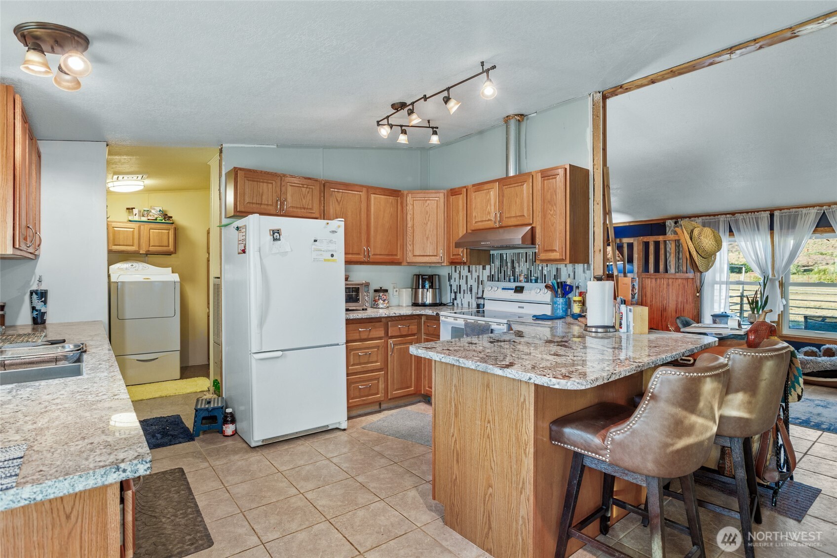 12290 Washington Highway 10 , Ellensburg, WA 98926