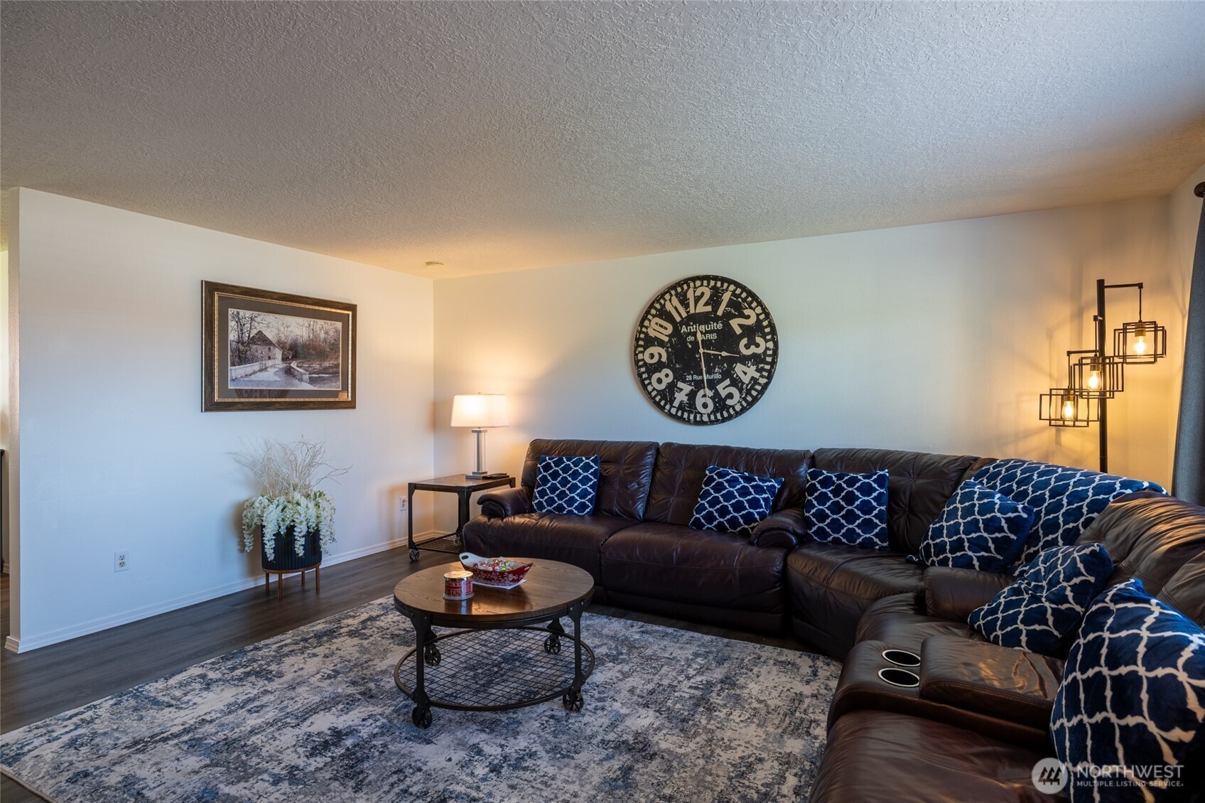 137 Sunnyside Drive , Centralia, WA 98531