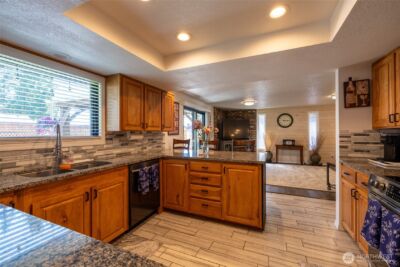 137 Sunnyside Drive , Centralia, WA 98531 - Photo 6