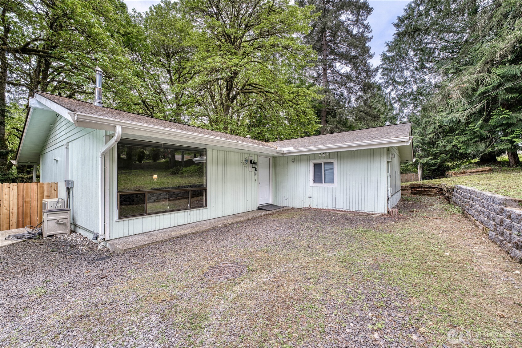 7924 Ohana Place NE, Bremerton, WA 98311-9414