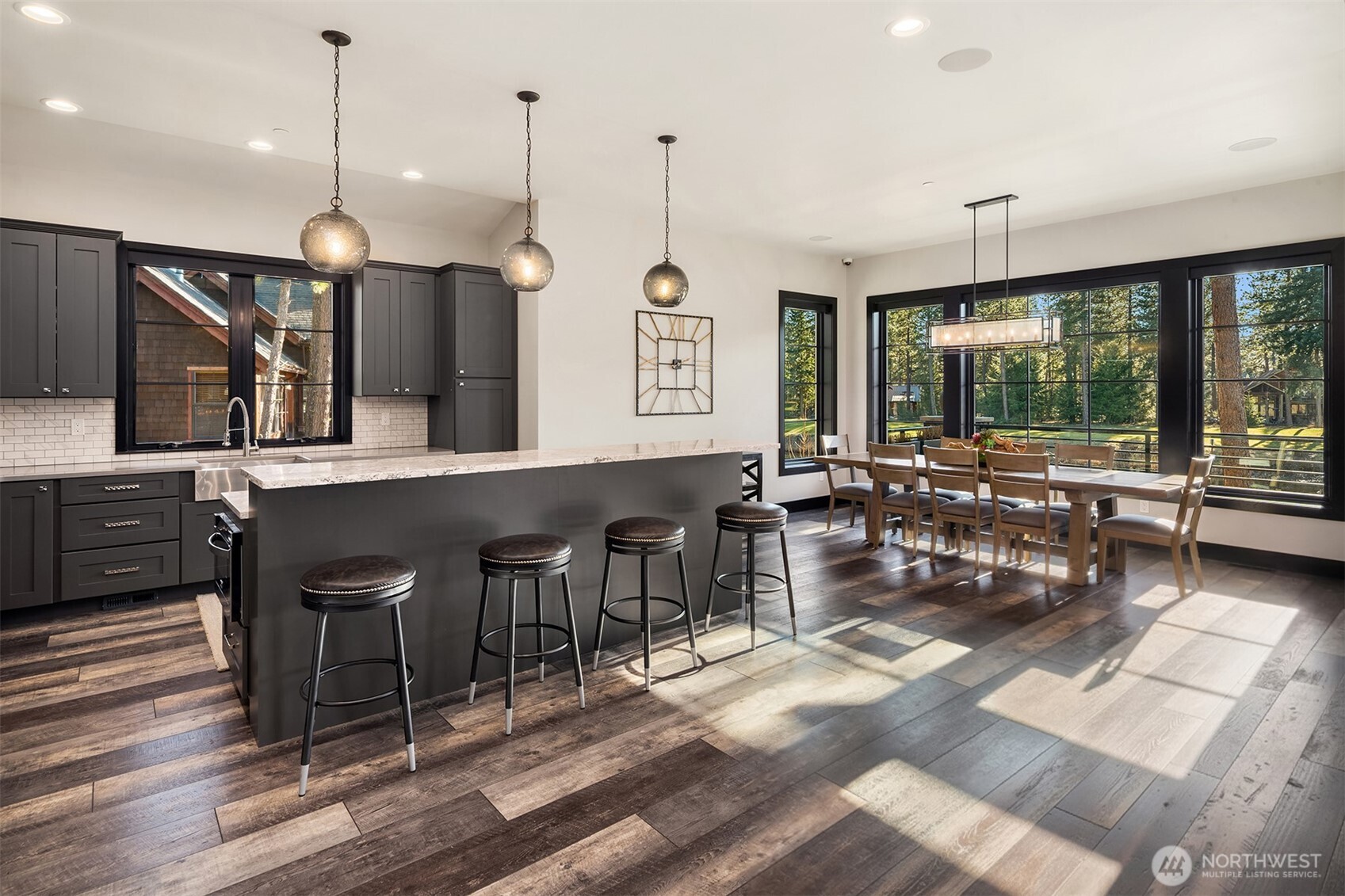 351 Steam Gin Loop , Cle Elum, WA 98922