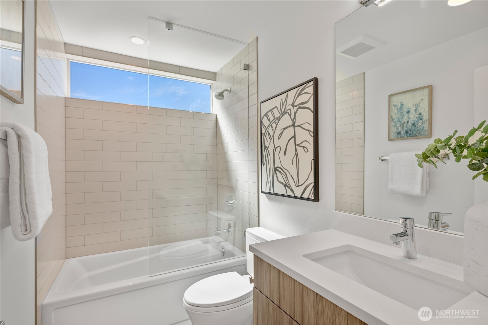 1431 22nd Avenue , Seattle, WA 98122