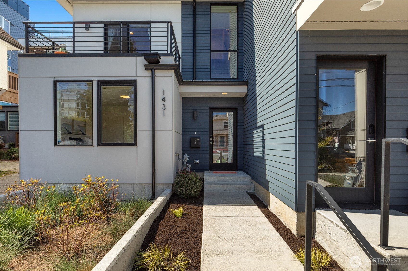 1431 22nd Avenue , Seattle, WA 98122