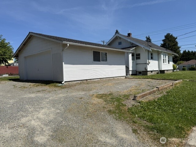 6722 S J Street , Tacoma, WA 98408