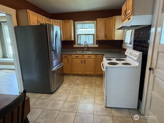 6722 S J Street , Tacoma, WA 98408
