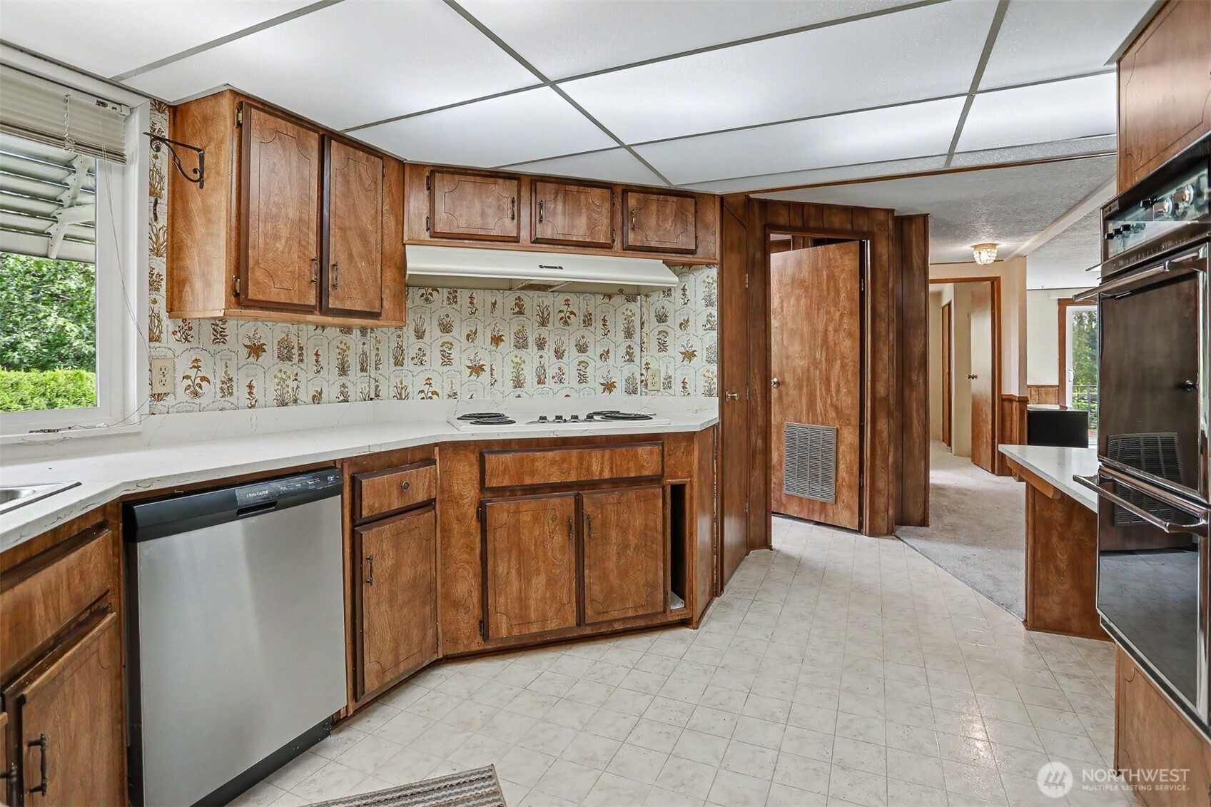 23809 Lake Drive E, Bothell, WA 98021