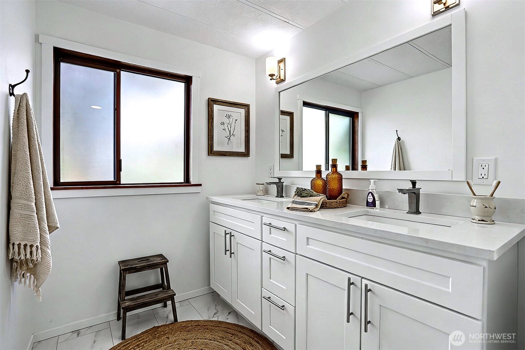 23809 Lake Drive E, Bothell, WA 98021