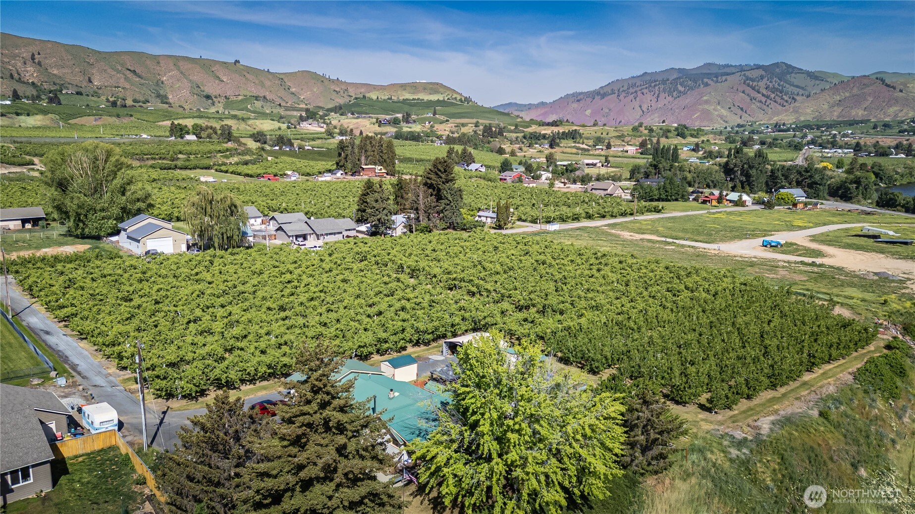 3925 Strutzel Road , Monitor, WA 98836