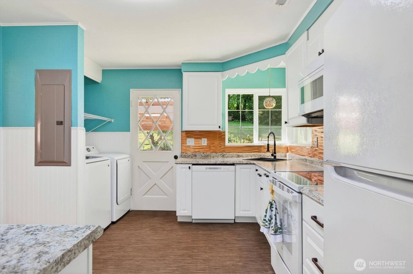 914 Coal Creek Road , Longview, WA 98632
