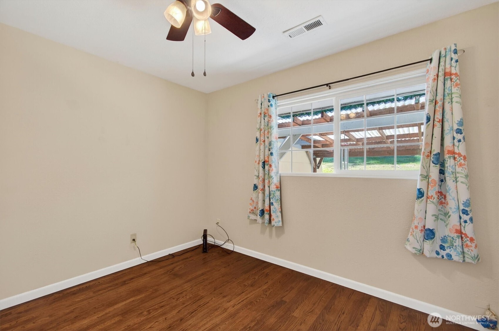 914 Coal Creek Road , Longview, WA 98632