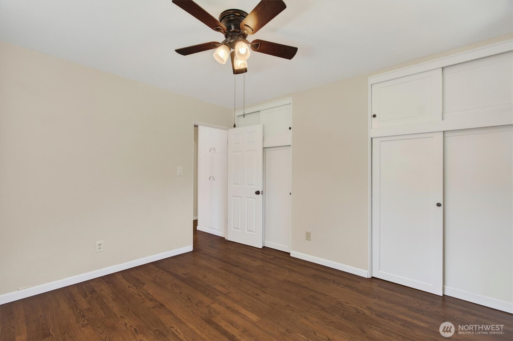 914 Coal Creek Road , Longview, WA 98632