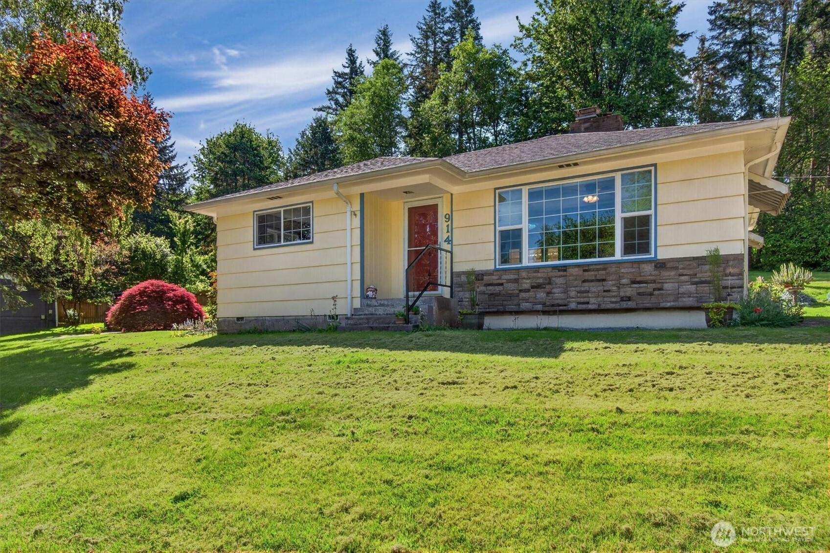 914 Coal Creek Road , Longview, WA 98632