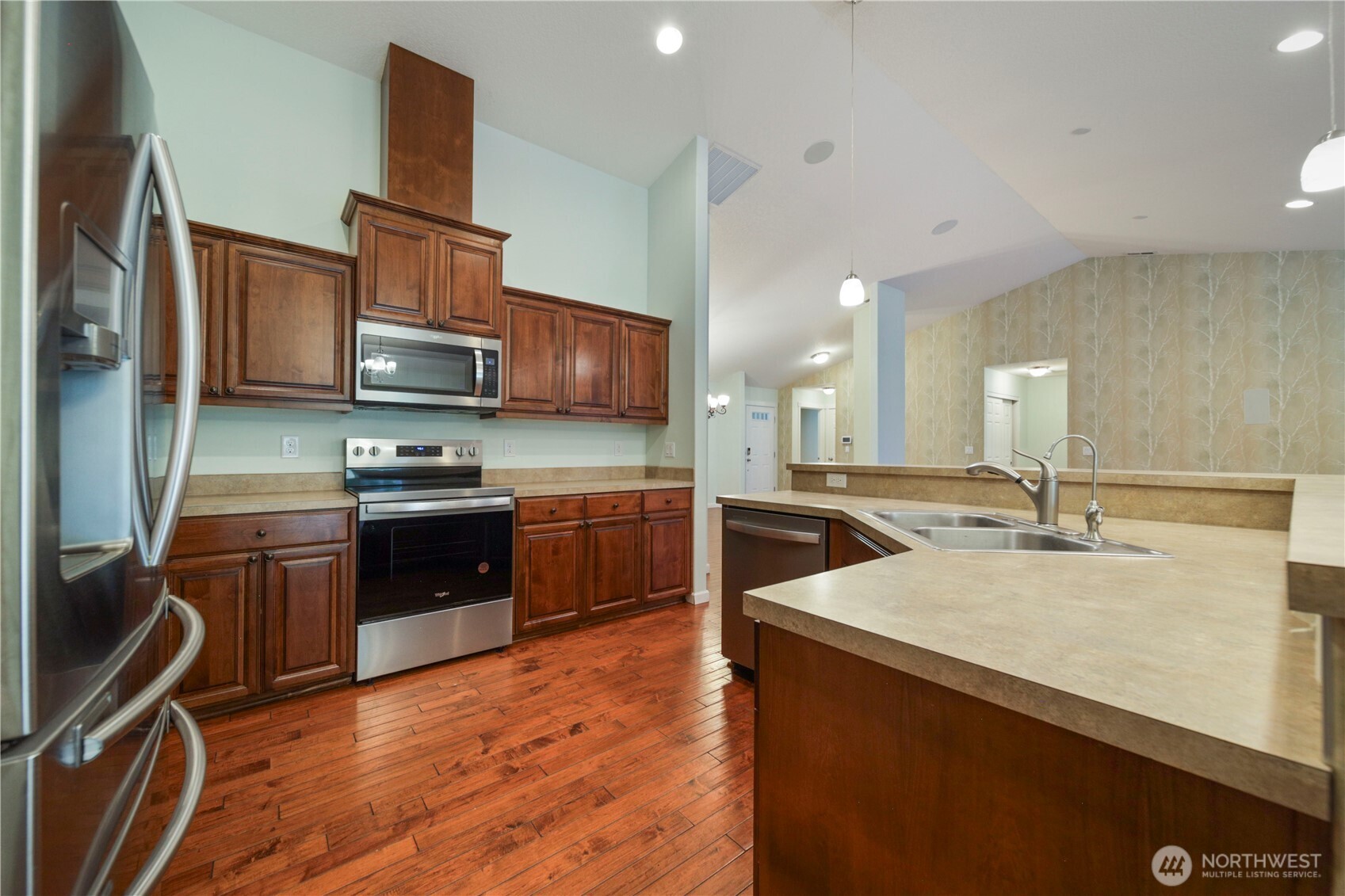 3328 104th Avenue SW, Olympia, WA 98512