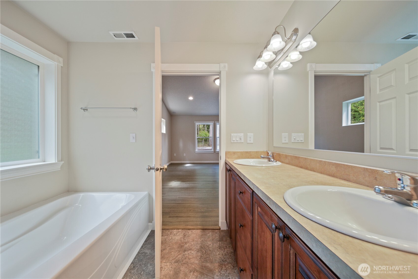 3328 104th Avenue SW, Olympia, WA 98512