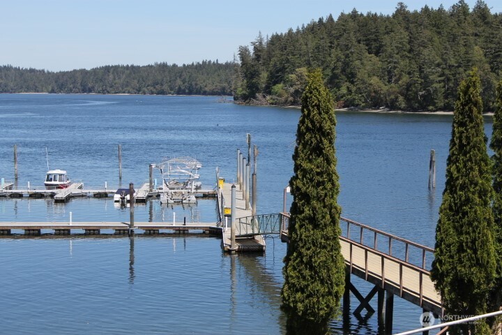 2418 Crestridge Drive NW, Olympia, WA 98502