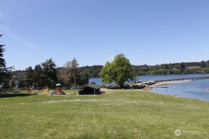 2418 Crestridge Drive NW, Olympia, WA 98502