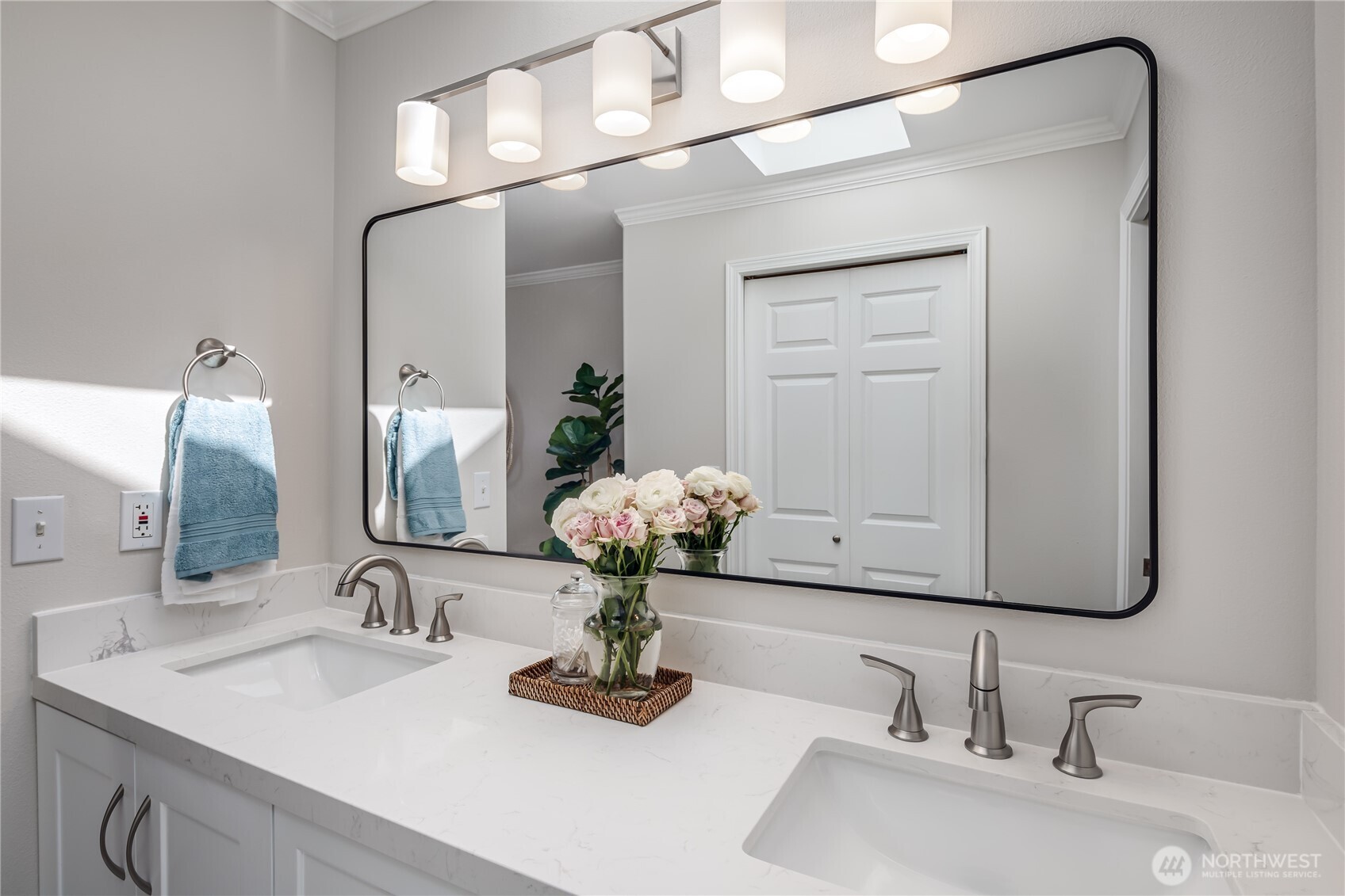 703 245th Place NE, Sammamish, WA 98074-3413