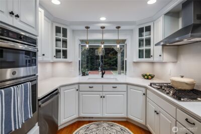703 245th Place NE, Sammamish, WA 98074-3413 - Photo 9