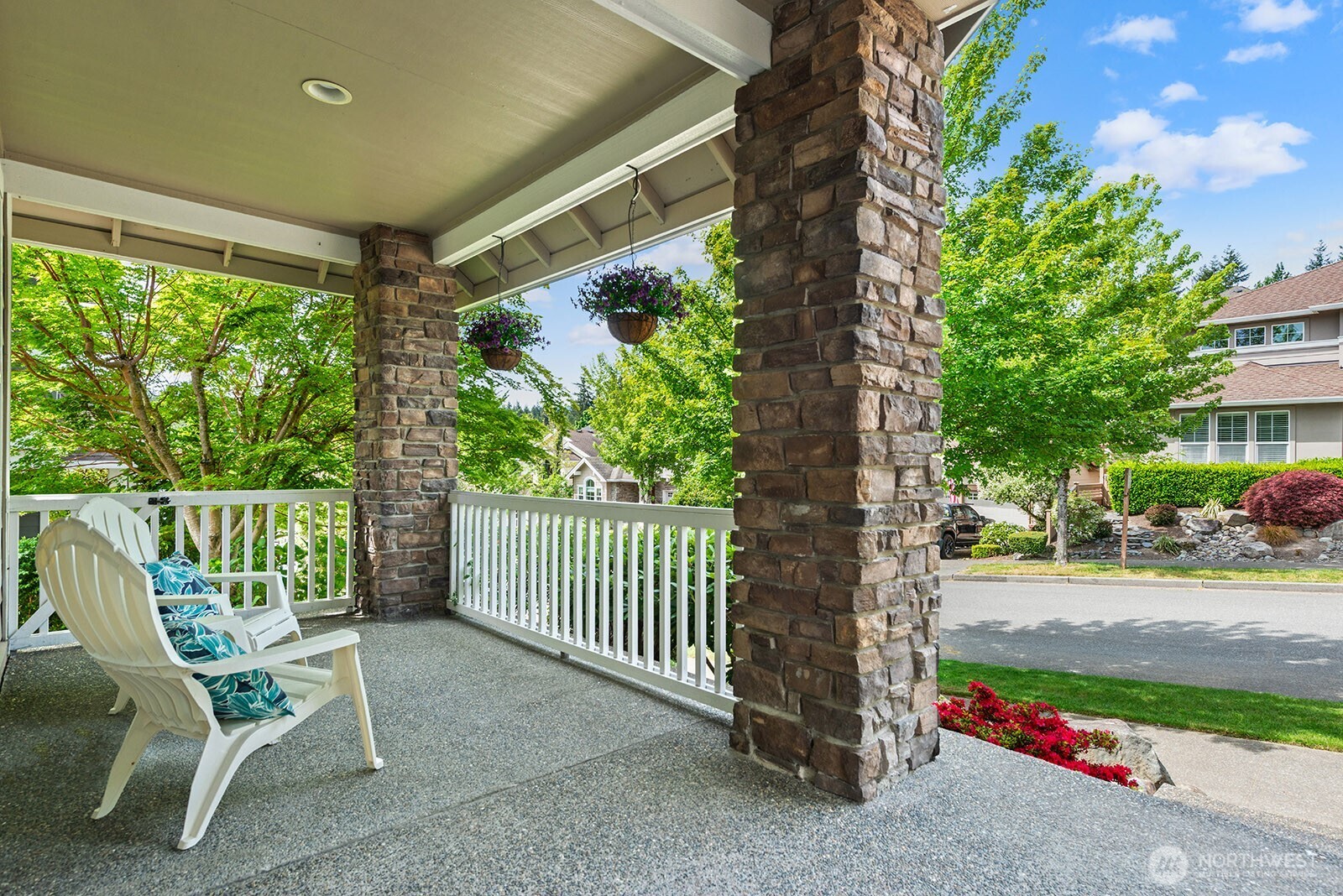 7602 Huckleberry Way SE, Snoqualmie, WA 98065