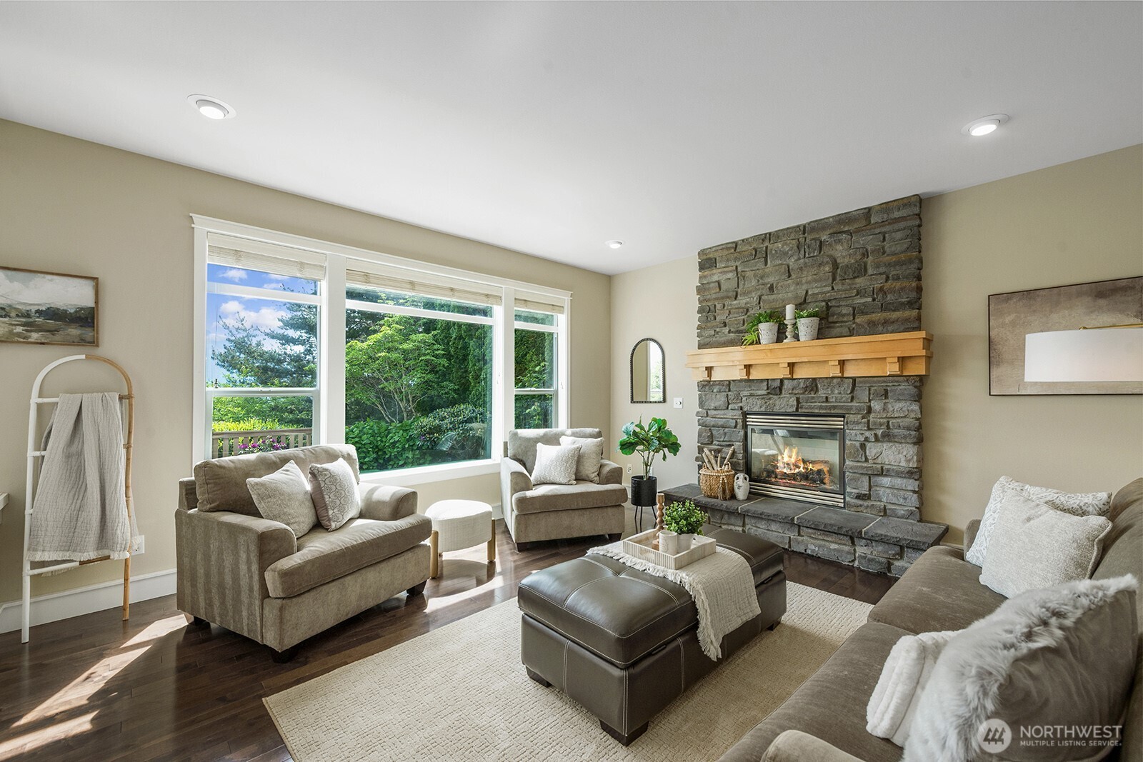 7602 Huckleberry Way SE, Snoqualmie, WA 98065