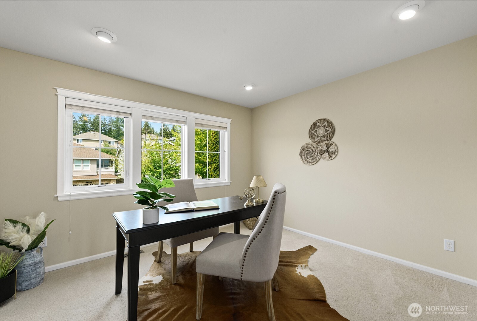 7602 Huckleberry Way SE, Snoqualmie, WA 98065