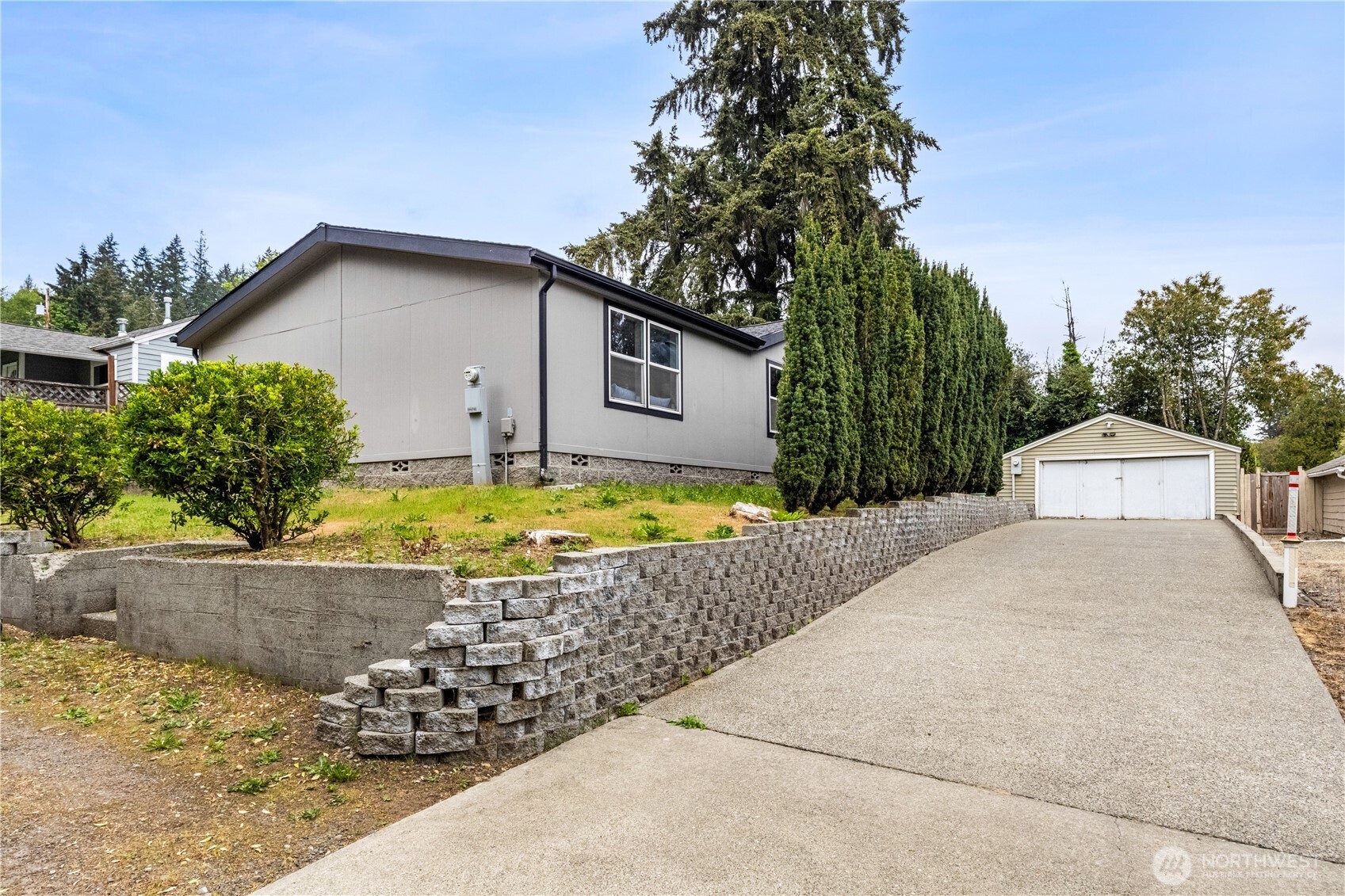 932 Price Road , Bremerton, WA 98312