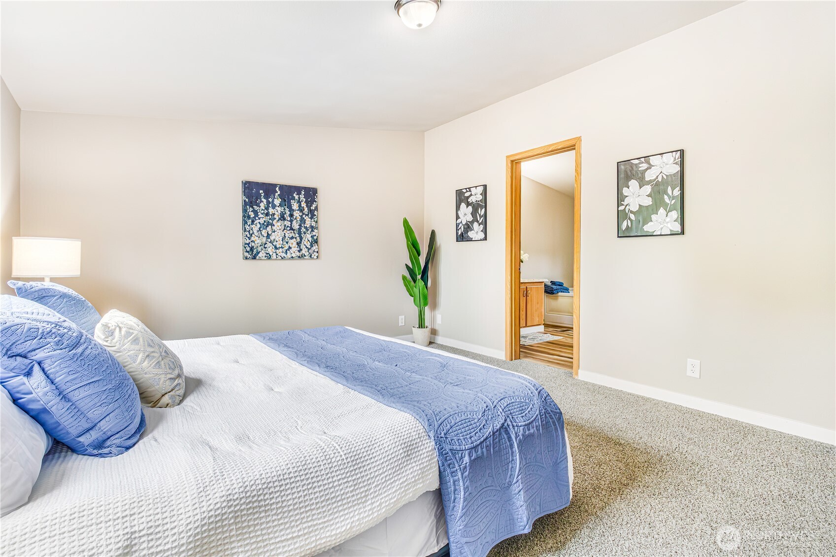 932 Price Road , Bremerton, WA 98312