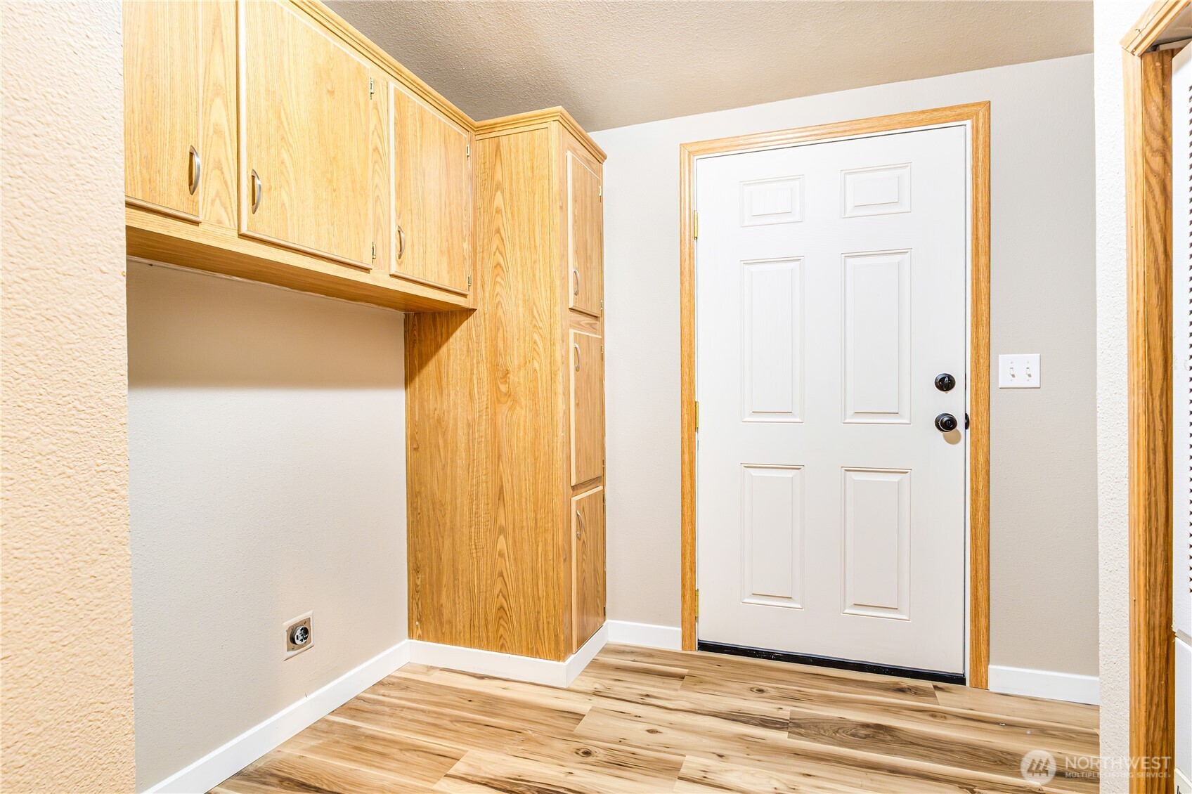 932 Price Road , Bremerton, WA 98312