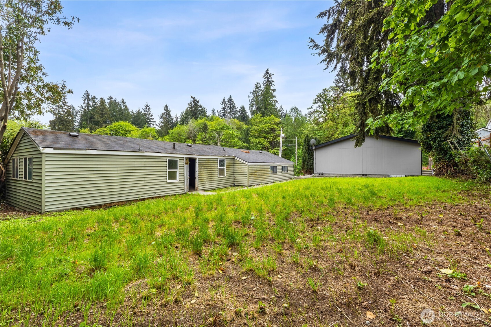 932 Price Road , Bremerton, WA 98312