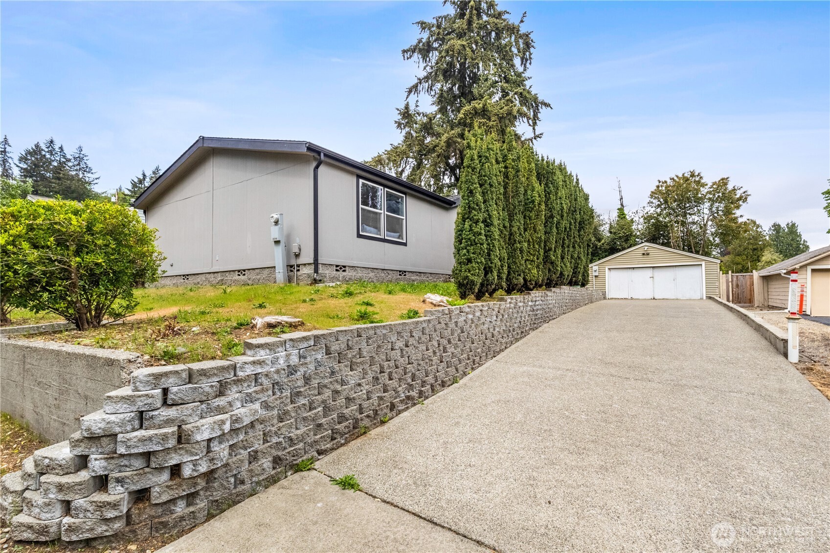 932 Price Road , Bremerton, WA 98312